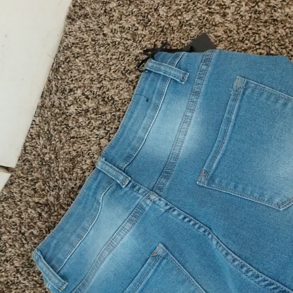 Jeans - Picture 3 of 3